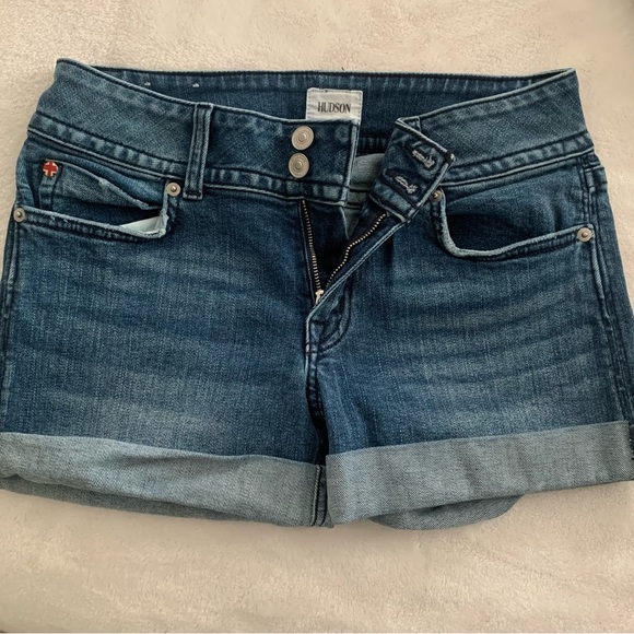 NWOT HUDSON RUBY MID THIGH( or shorter) CUFFED HEM SHORTS - Picture 4 of 7